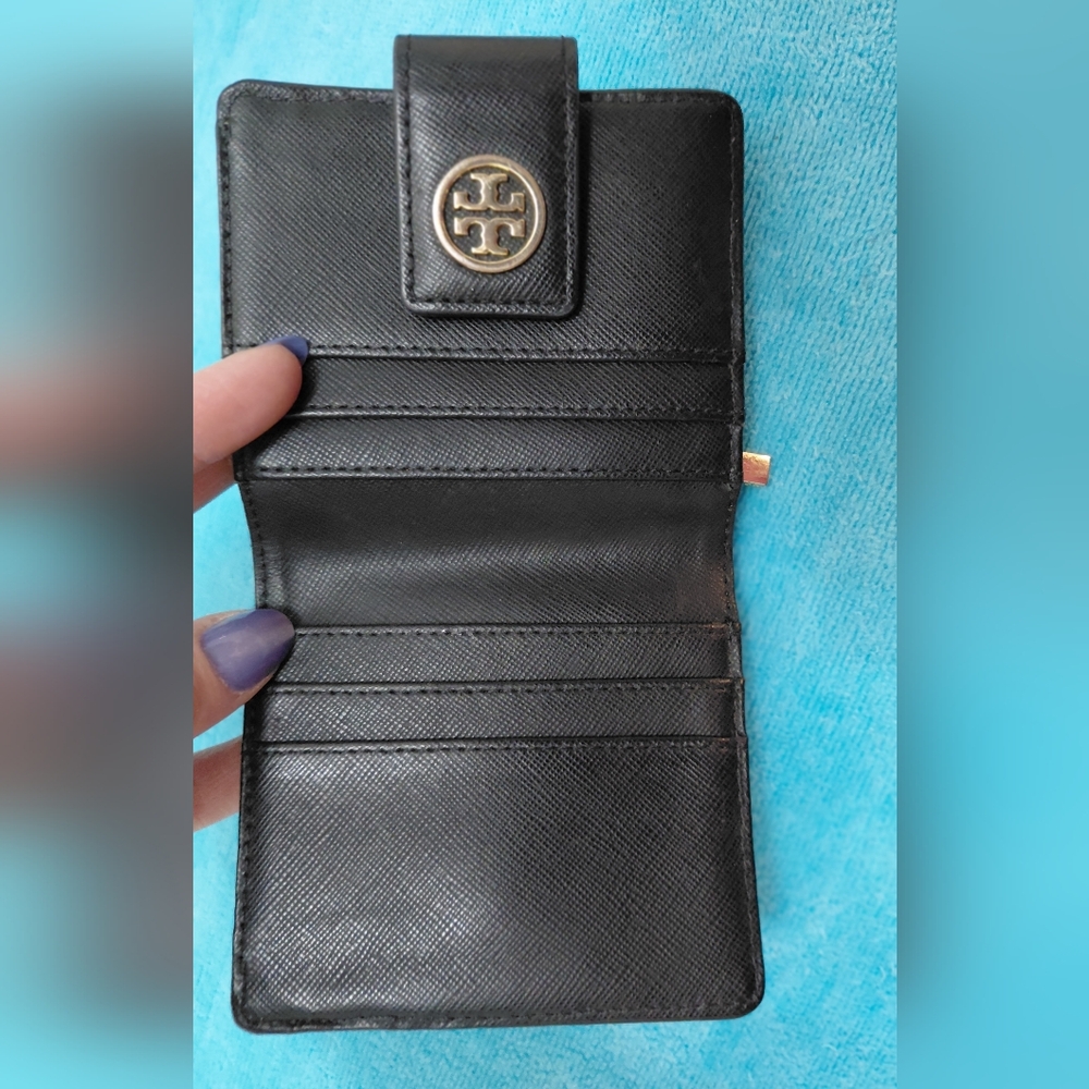 Previously loved Tory Burch Black Wallet with Gold Signature hardware
